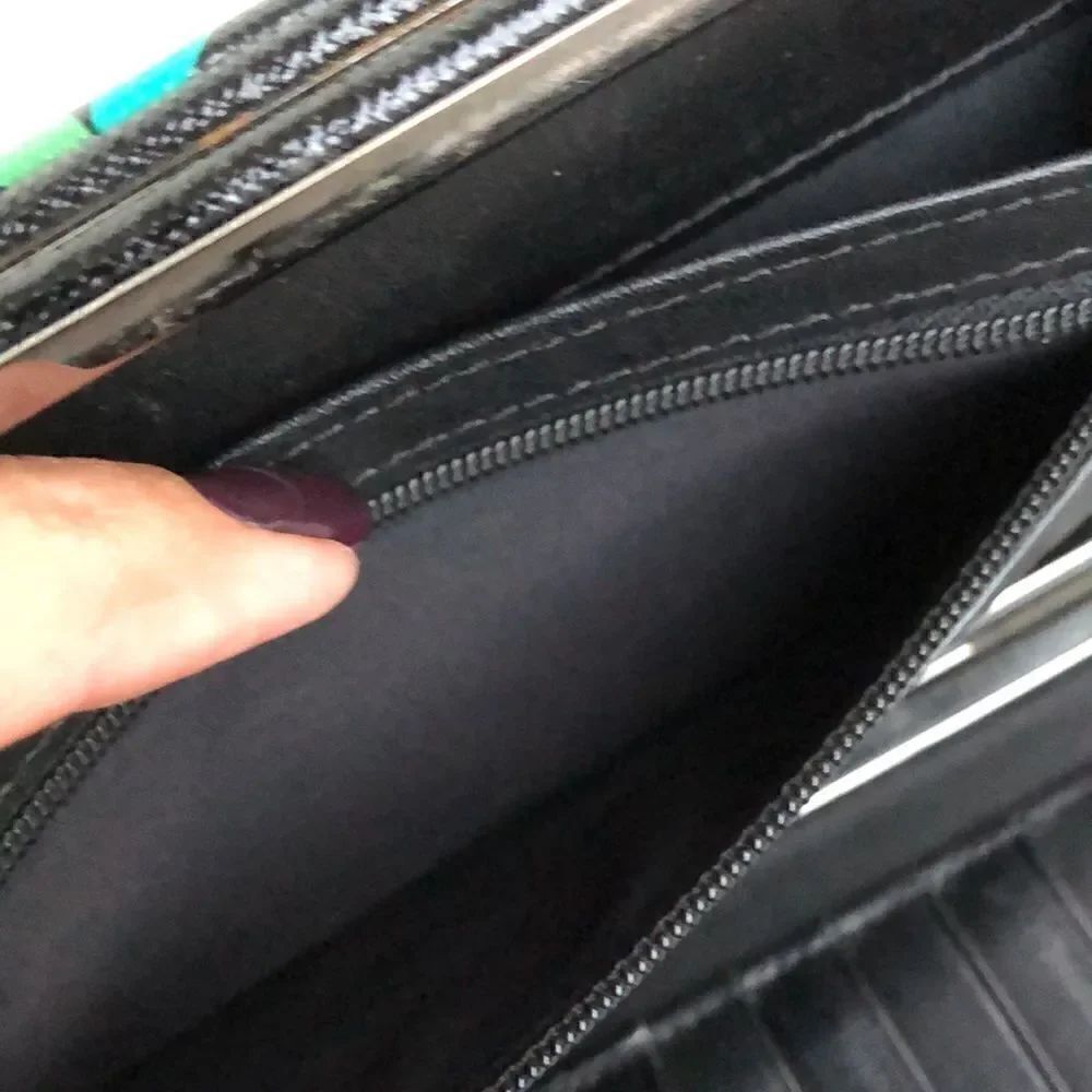 Halogen wallet   - Picture 8 of 8